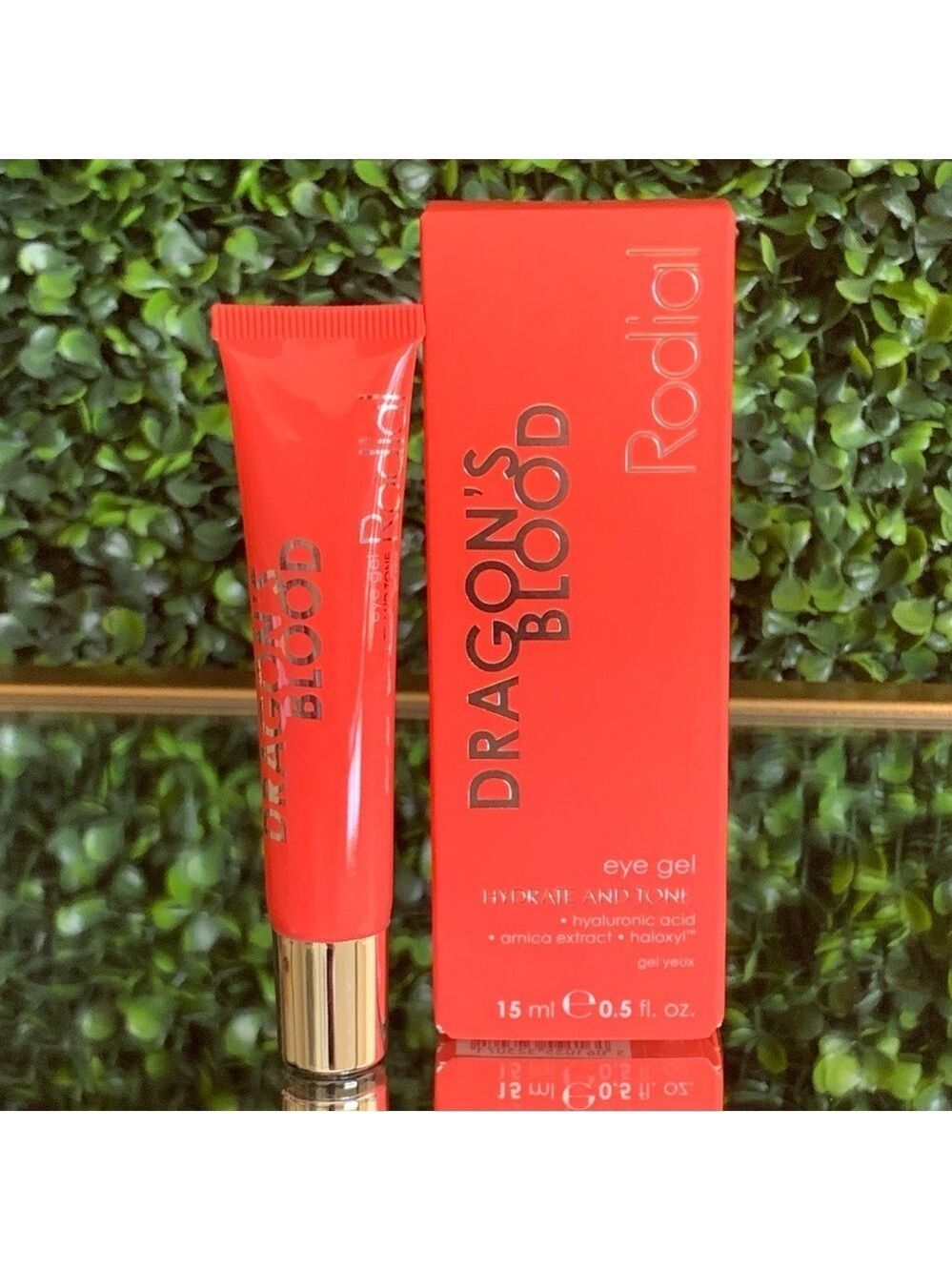 RODIAL Dragons Blood Eye Gel | NEW | Hydrate & Tone | 15mL - Picture 2 of 12